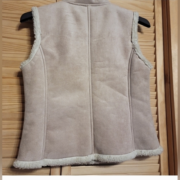 Charter Club cream faux suede leather look outer lined vest size womens small - Picture 3 of 4